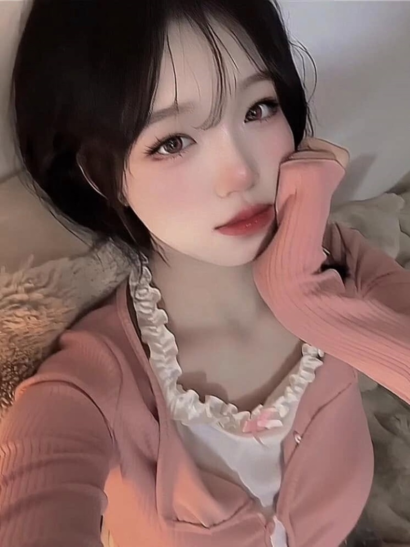 hình ảnh gái xinh mặc pinky cute